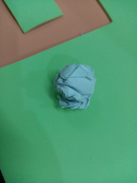 Flower Foam Pen Case and Stand - scratch paper ball