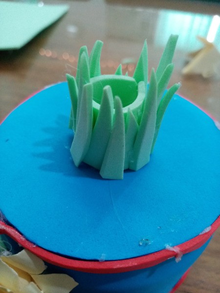 Flower Foam Pen Case and Stand - add bits of foam to create grass