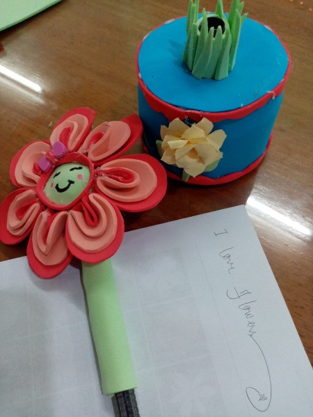 Flower Foam Pen Case and Stand - vase and pen on desktop