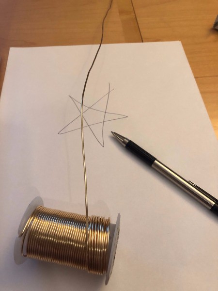 DIY Wire Star Christmas Tree Topper - unroll wire