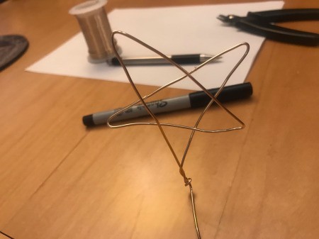 DIY Wire Star Christmas Tree Topper - bend the star up to create and L shape