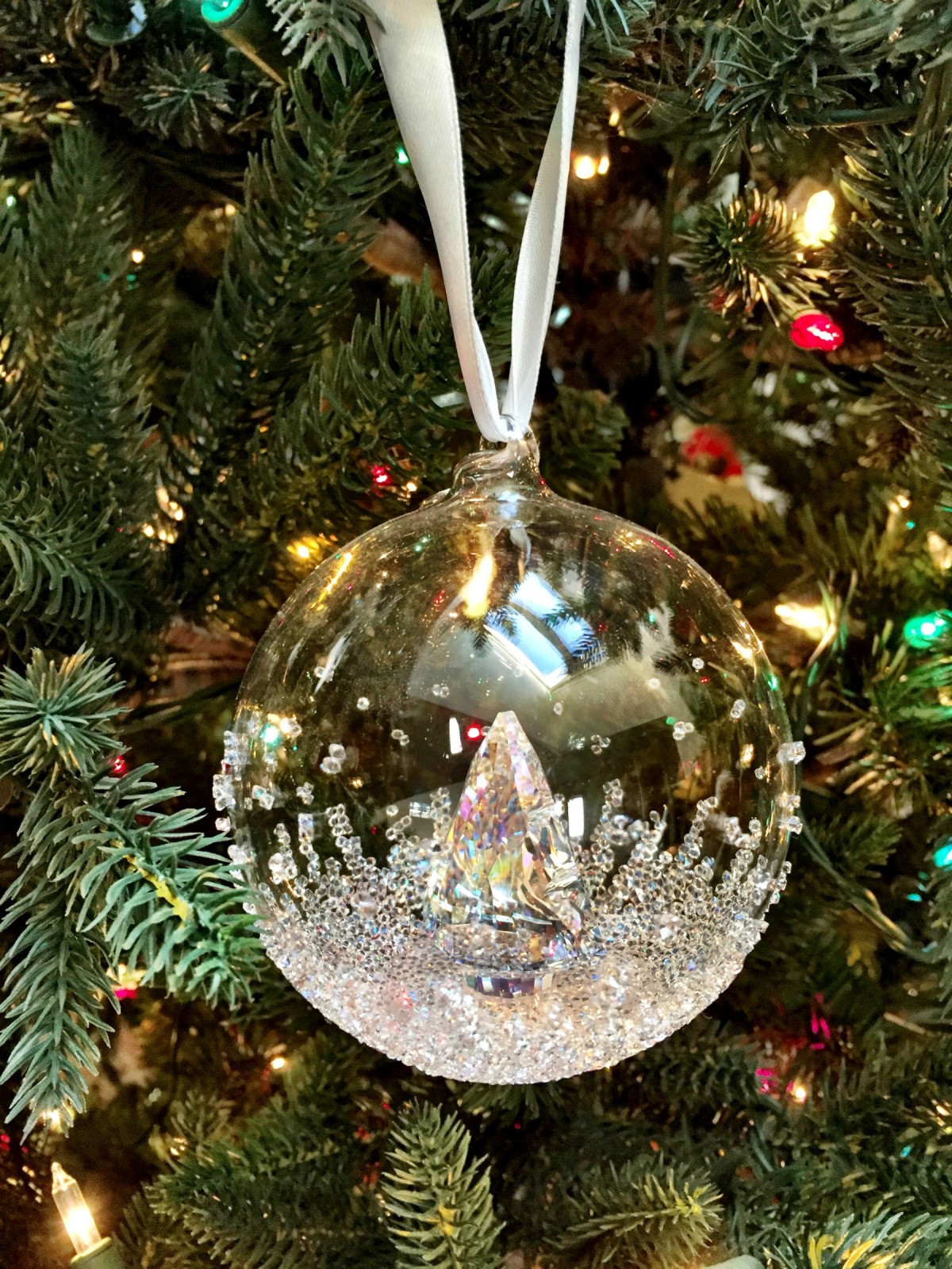 christmas tree decorations glass balls