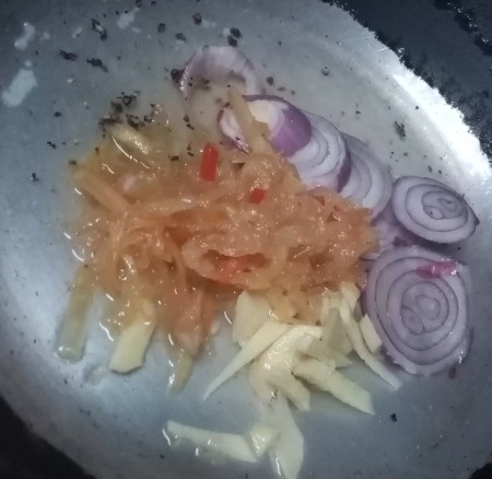 cut tomatoes, onions & garlic