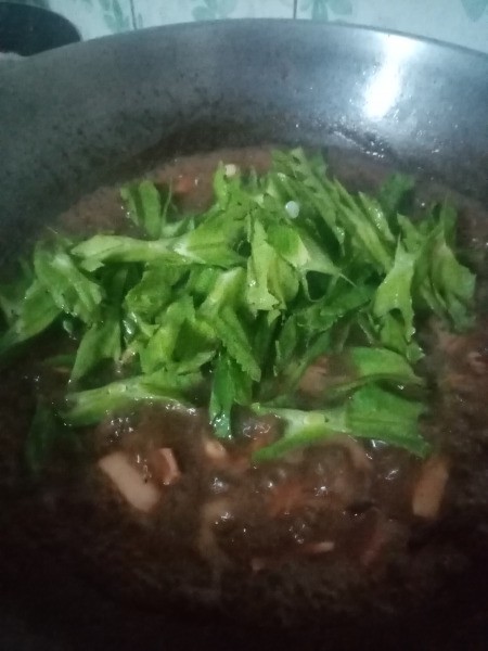 Star Beans added to pan