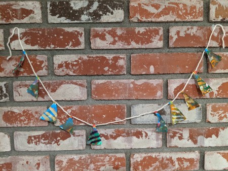 Christmas Tree Banner - garland before banner added