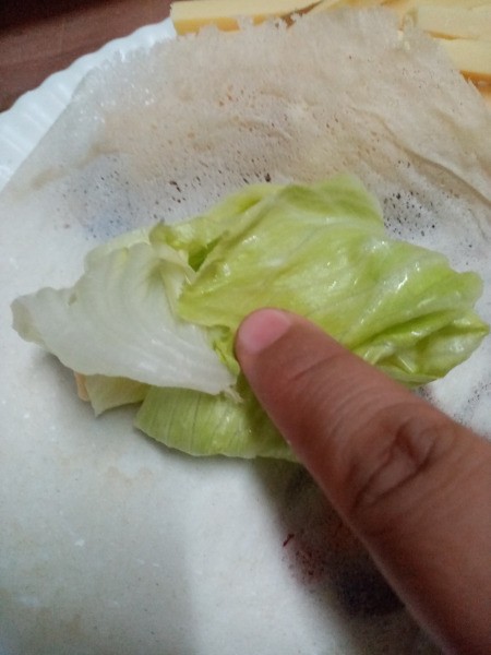 lettuce wrapped Cheese