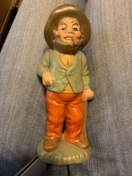 Identifying a Figurine - old man wearing a sweater and hat and smoking a pipe