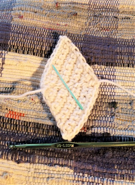 How to Crochet the Perfect Diamond Shape - Sandi's diamond