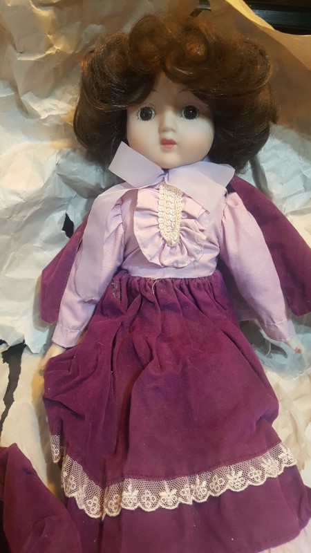 Identifying Porcelain Dolls