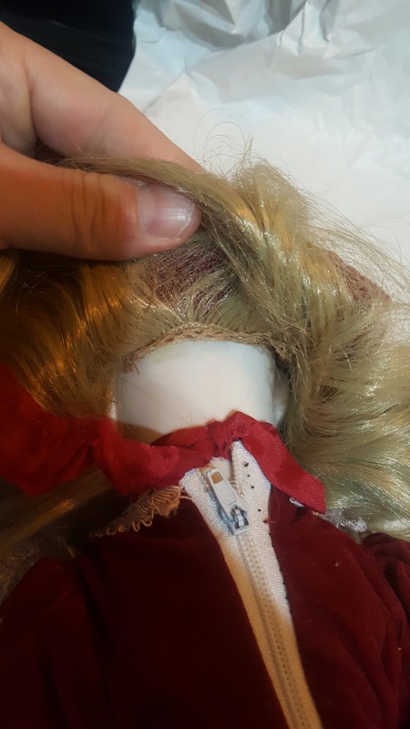Identifying Porcelain Dolls