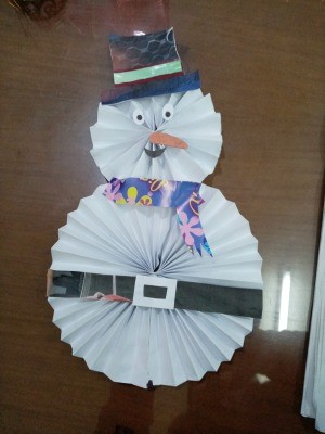 Wiggly Paper Snowman - finished snowman