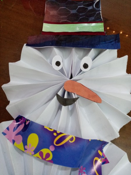 Wiggly Paper Snowman - cut and glue in place the nose, eyes, and mouth