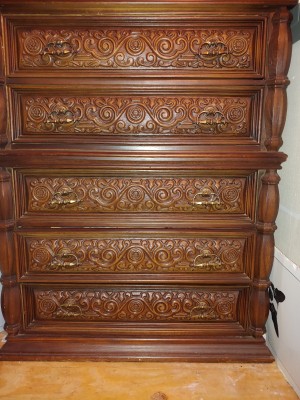 Value of a Bassett Bedroom Set - dresser with carved appearance drawer fronts