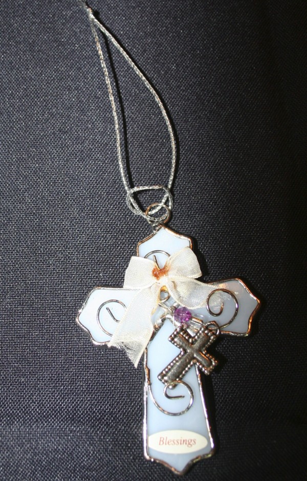 Pendant Ornaments - pulling up cinch on cord