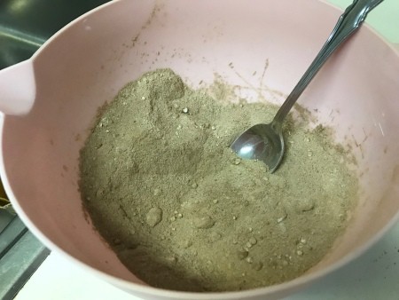 mixed dry ingredients in bowl