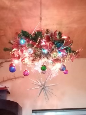 Wreath Chandelier - pretty Christmas chandelier