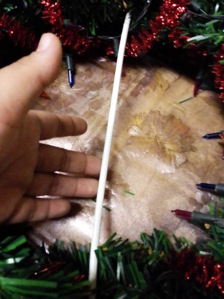 Wreath Chandelier - adding a balloon stick