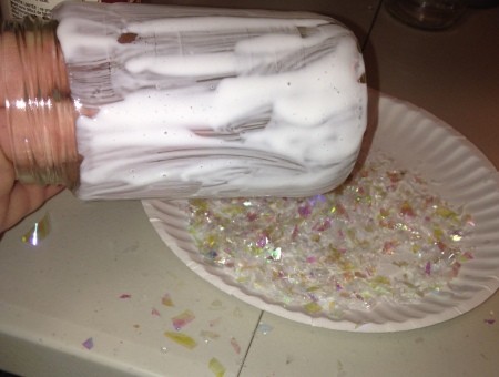 Pasta Jar Snowman Luminaries - cover jar with mod podge and roll and sprinkle on the snow, shake off excess