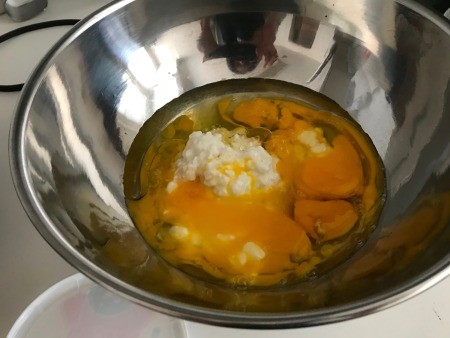 Cottage Cheese, eggs in bowl