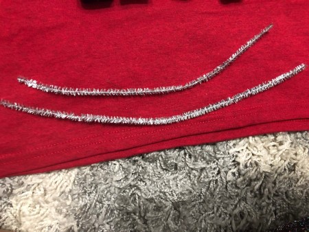 DIY Animated Christmas Hearth Shirt - cut one pipe cleaner shorter than the other