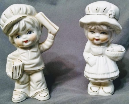 Identifying Porcelain Figurines