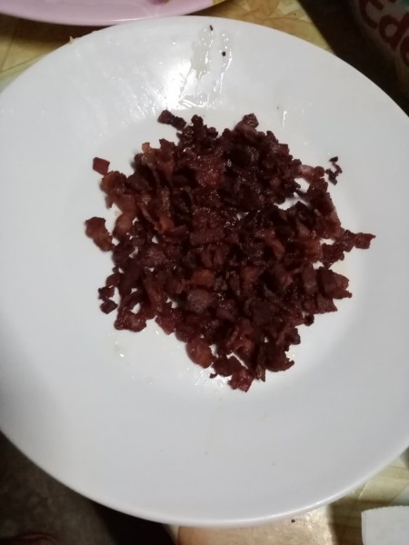 crispy bacon on plate