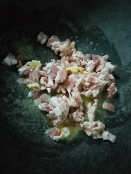 cooking chicken in pan