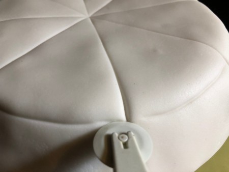 UFO Cow Abduction Cake - emboss around the top edge of the cake as well