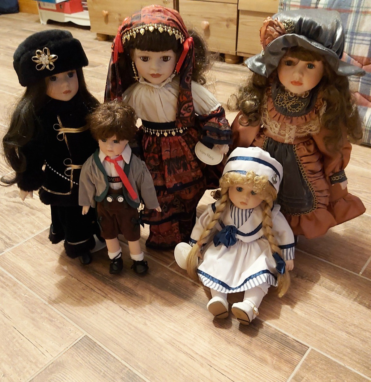 the leonardo collection dolls price