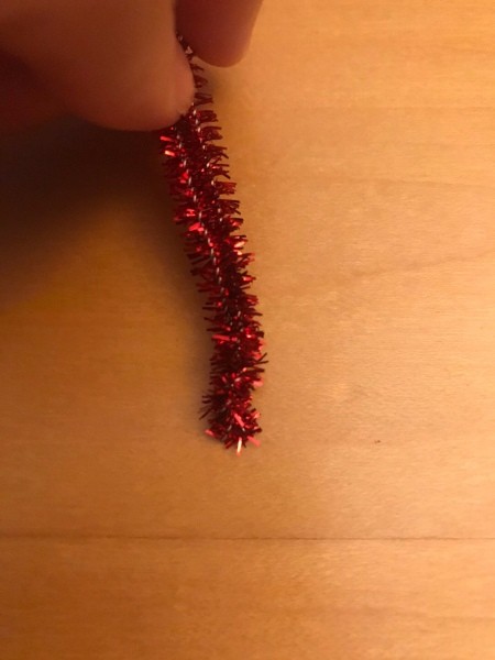 Making a Tinsel Pipe Cleaner  Heart Garland - ends twisted