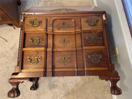 Determining the Value of an Old Desk