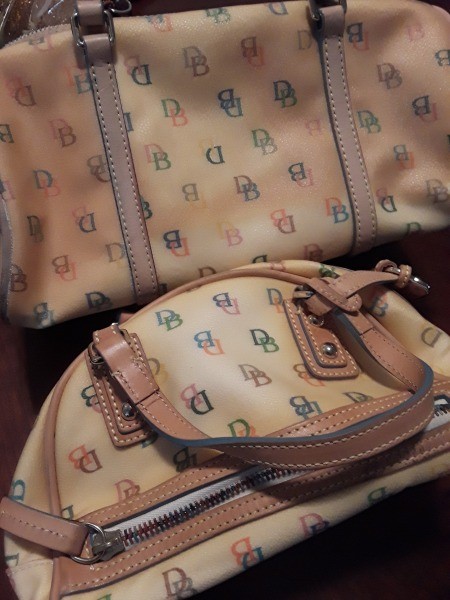 Removing Stains on a Dooney and Bourke Purse