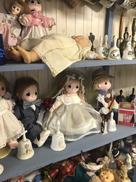 Identifying and Determining the Value of a Doll Collection