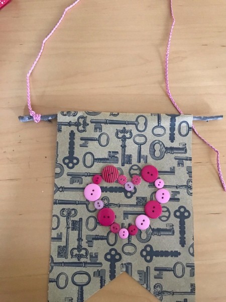 Valentine's Day Hanging Flag Banner - tie string to both ends of the stick