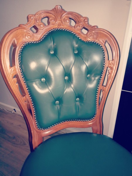 Value of Antique Dining Table and Chairs