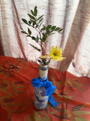 Fabric Covered Specimen or Bud Vase - closeup of finished vase with yellow daisy like flower