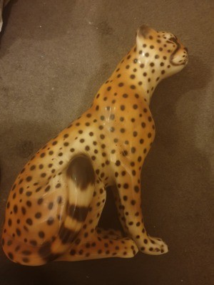 Identifying Wild Cat Figurines - cheetah
