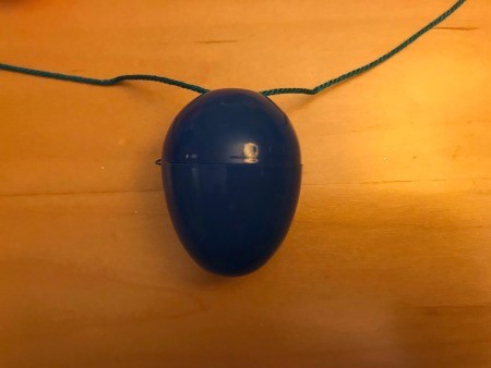 Making a Plastic Egg Garland - close the egg