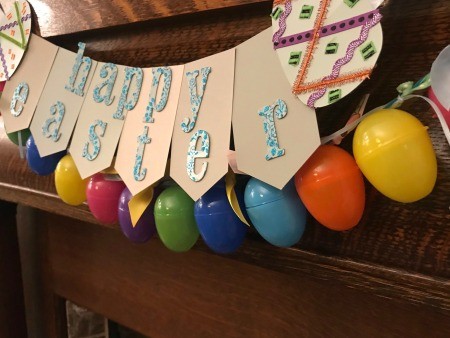 Making a Plastic Egg Garland - displayed garland from the side