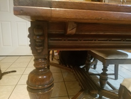 Identifying an Antique Dining Table