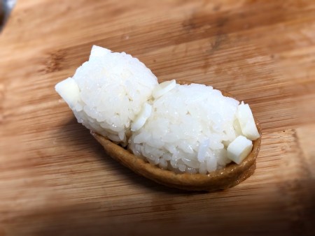 Making Animal Shaped Sushi - add paws and ears