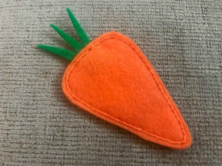 Felt Carrot Garland and Paper Carrot Sign - finished carrot