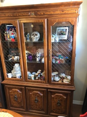 Value of a Vintage Broyhill China Cabinet - glass doored cabinet