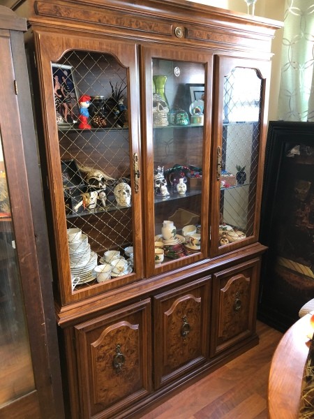 Value of a Vintage Broyhill China Cabinet? | ThriftyFun
