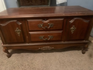 Value of a Lane Cedar Chest' - front of closed chest