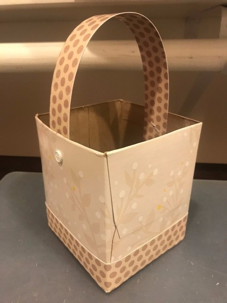 Personalized Initial Tissue Box Easter Basket - corner view of the basket with the handle attached