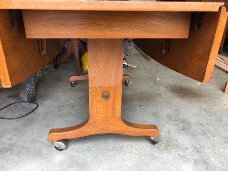 Identifying a Convertible Coffee and Dining Table
