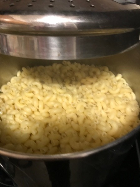 cooked macaroni
