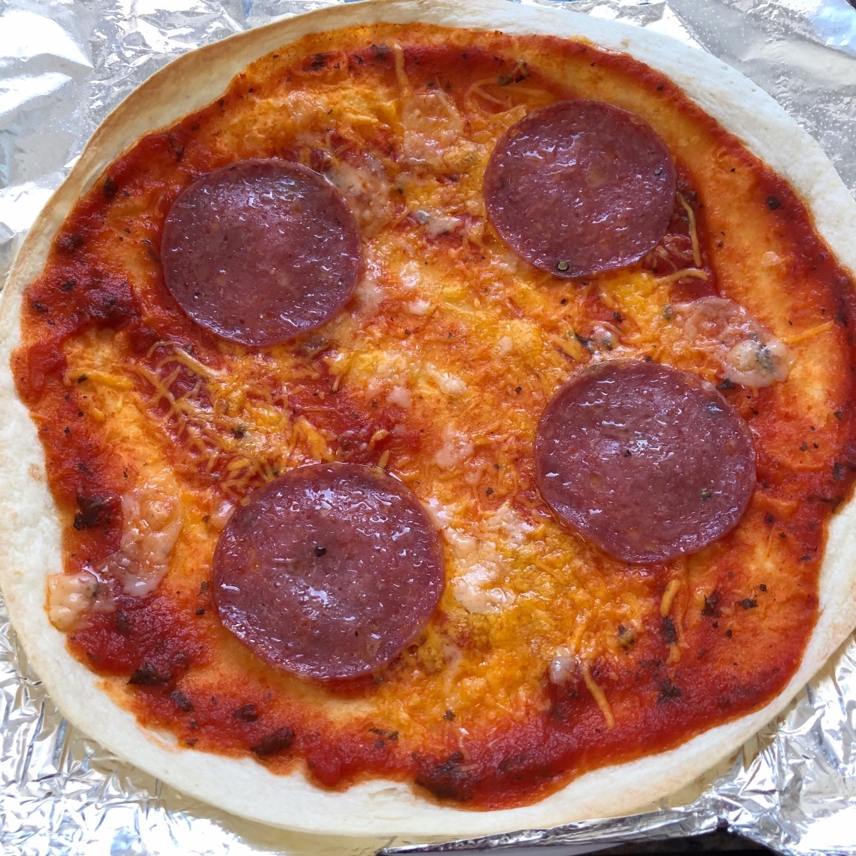 easy-tortilla-pizza-thriftyfun