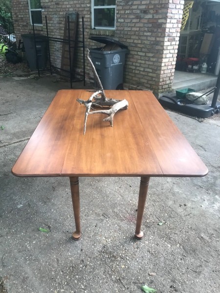 Value of a Conant Ball Dining Table